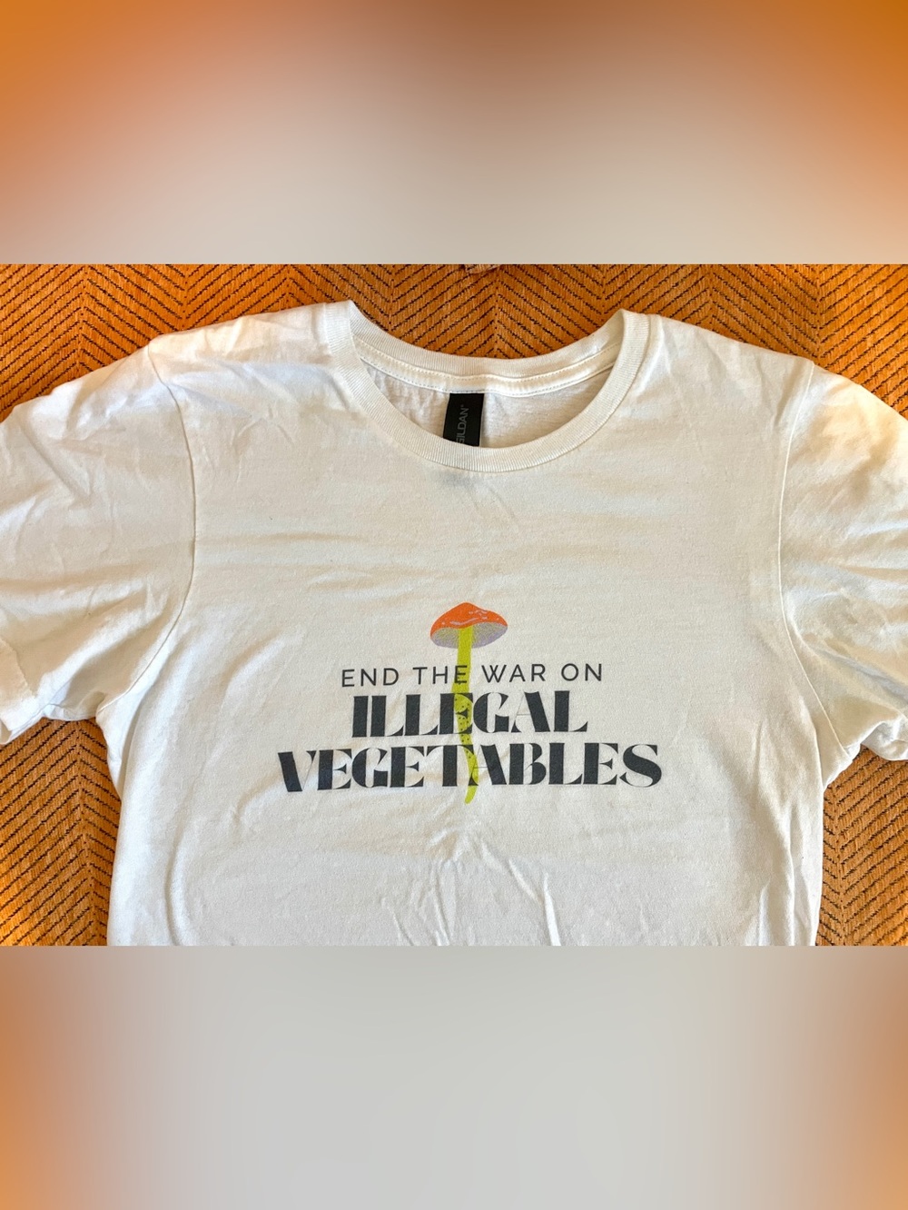 🍄 End The War White Tee 🍄